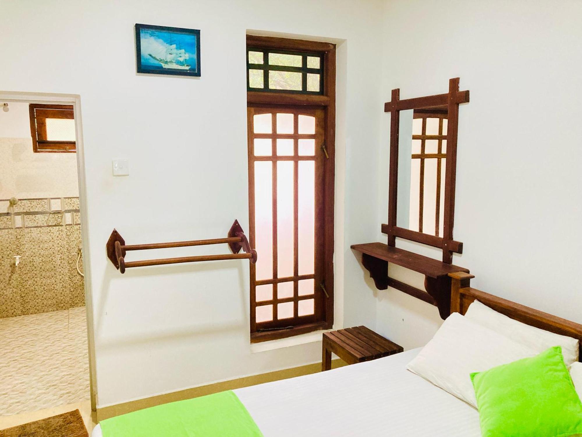 Leonine Villa Yala Tissamaharama Bagian luar foto