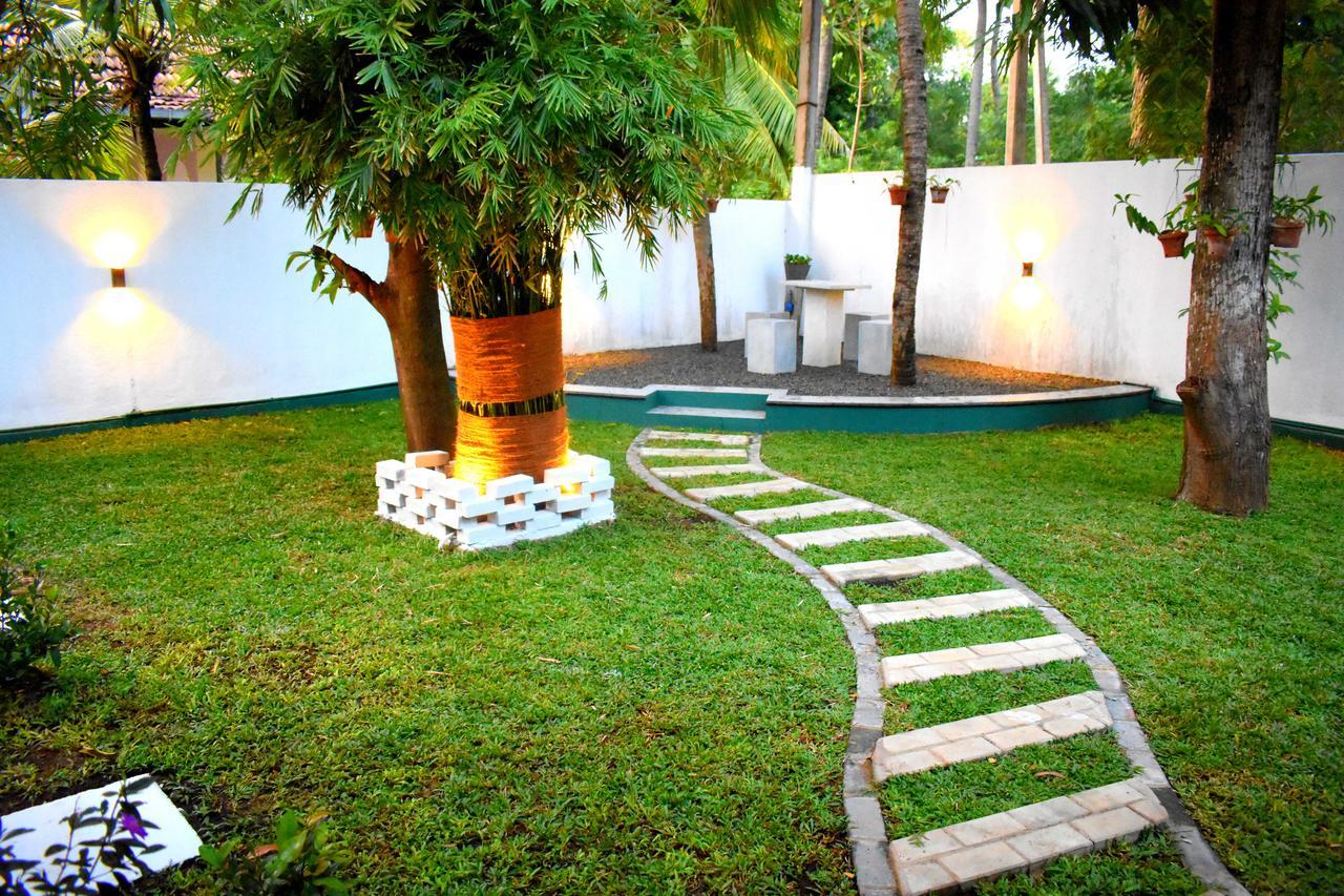 Leonine Villa Yala Tissamaharama Bagian luar foto