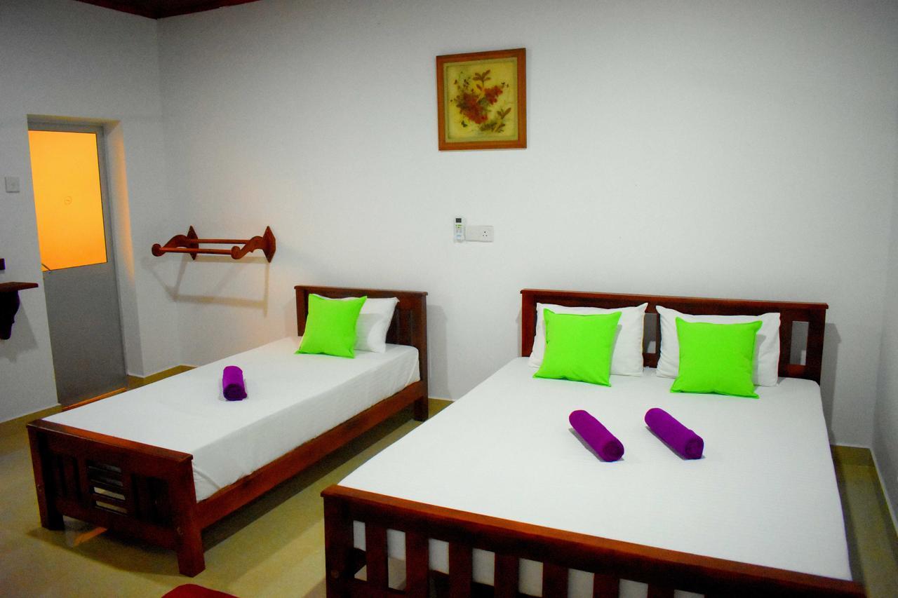 Leonine Villa Yala Tissamaharama Bagian luar foto